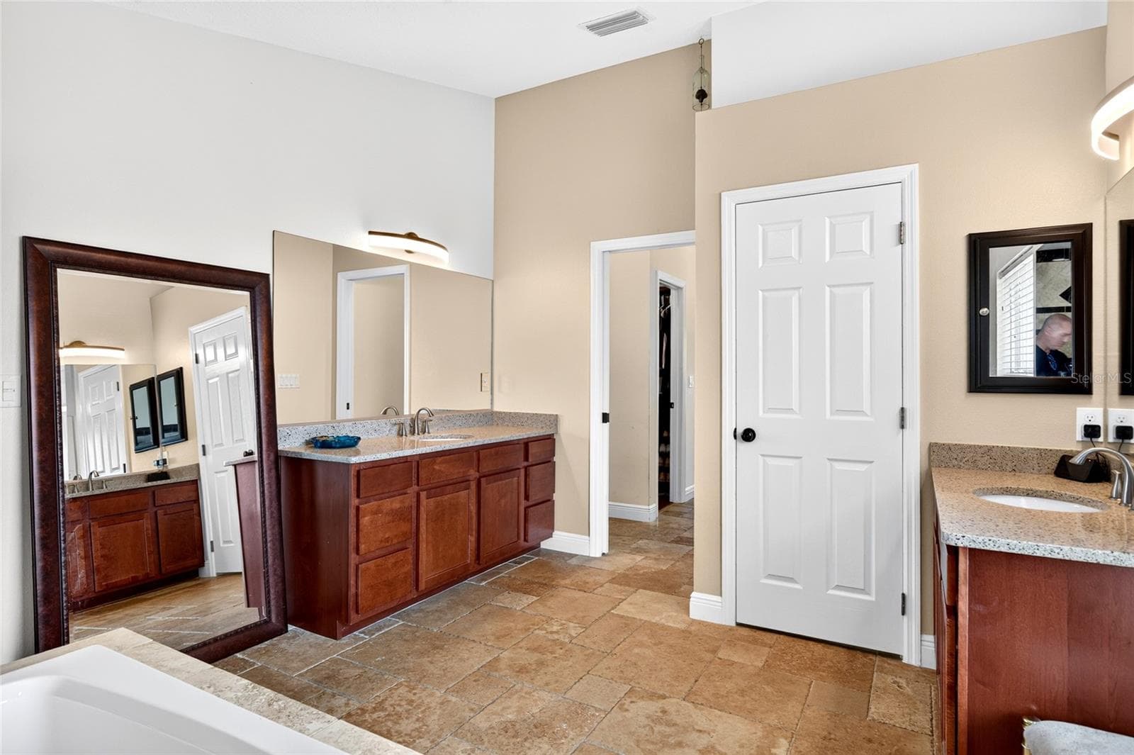 Single Family Residence at 16362 SE 81ST TER, SUMMERFIELD, photo 28 of 48