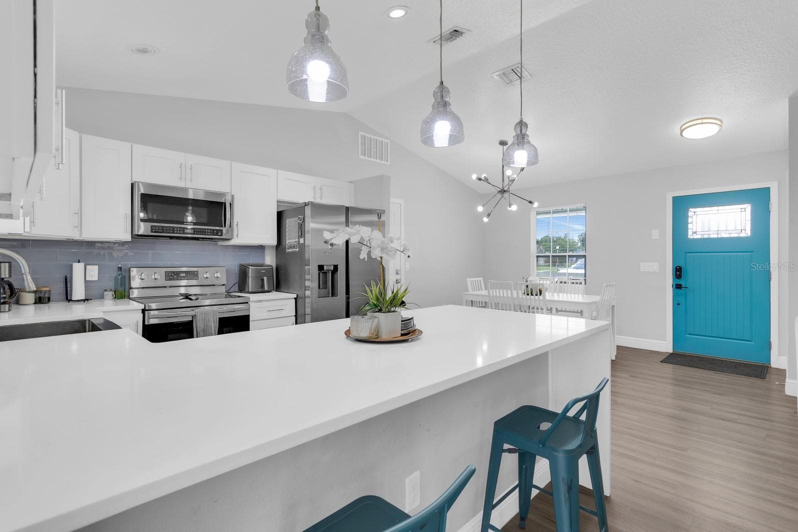 Single Family Residence at 8115 WINDY HILL WAY, ORLANDO, photo 3 of 25