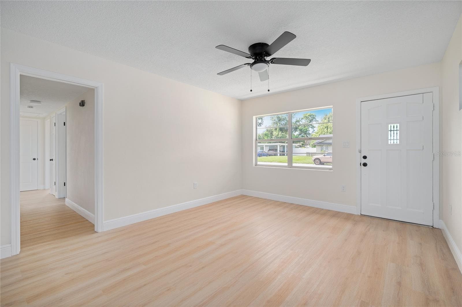 Single Family Residence at 3733 SURREY DR, ORLANDO, photo 16 of 61