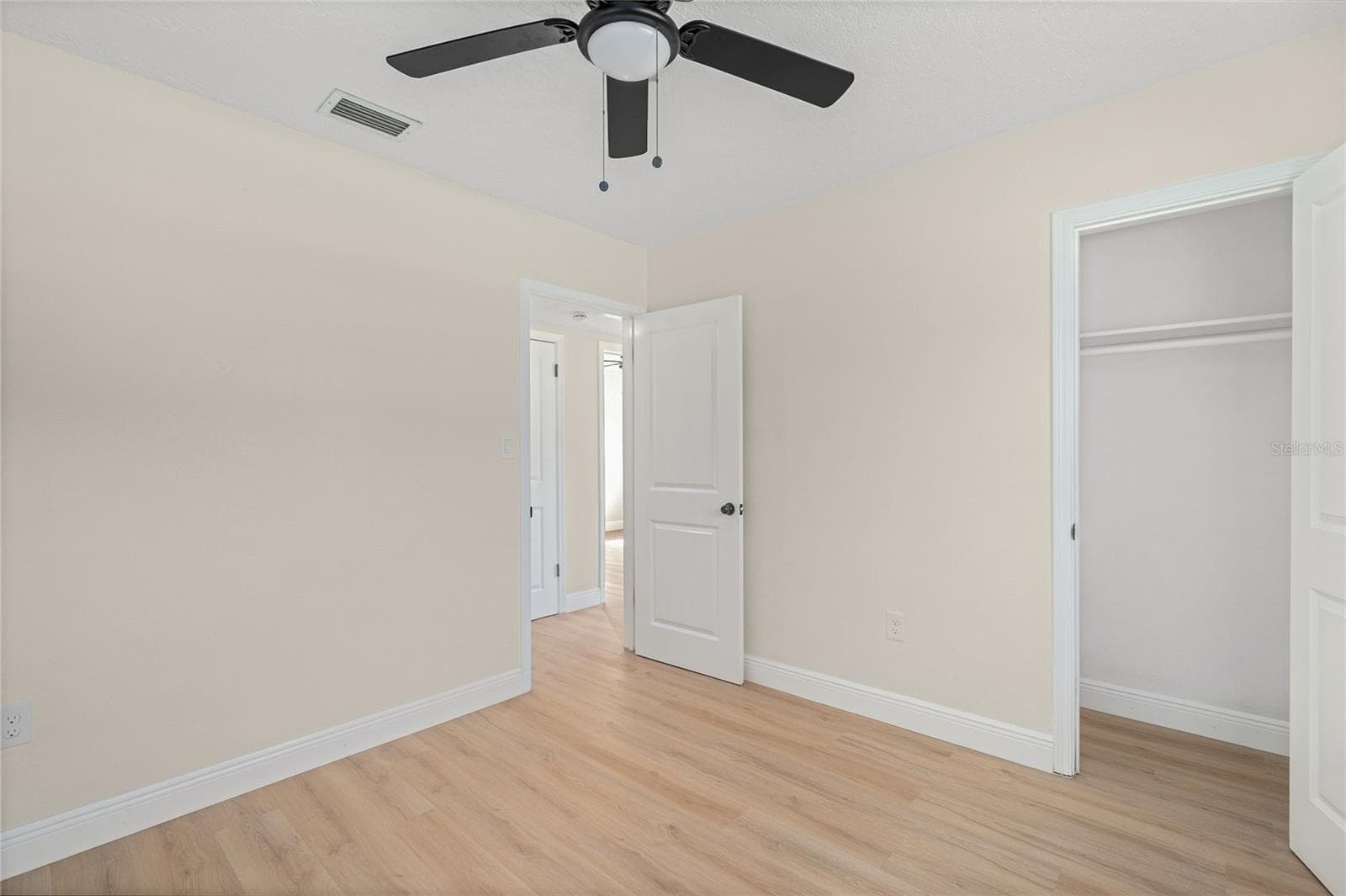 Single Family Residence at 3733 SURREY DR, ORLANDO, photo 26 of 61