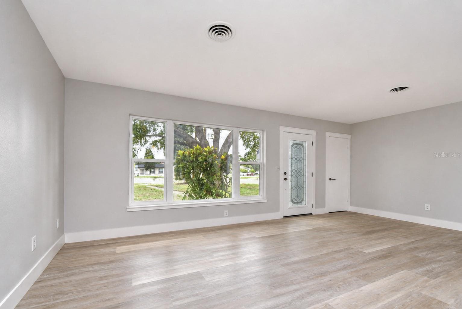 Single Family Residence at 1800 DRUID RD E, CLEARWATER, photo 6 of 35
