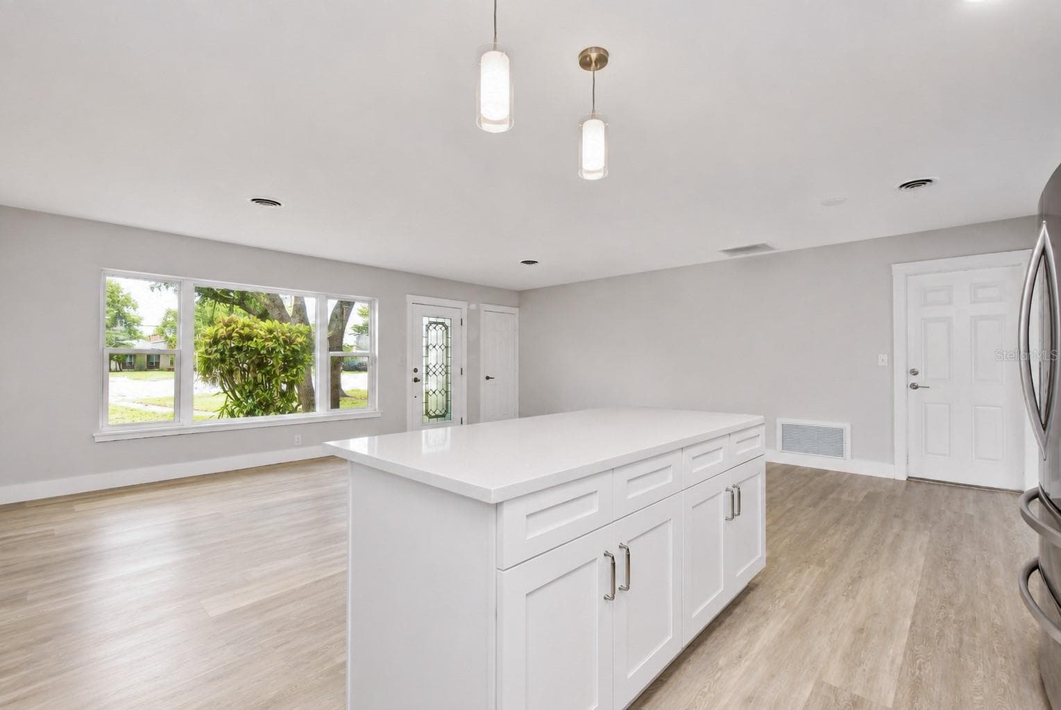 Single Family Residence at 1800 DRUID RD E, CLEARWATER, photo 8 of 35