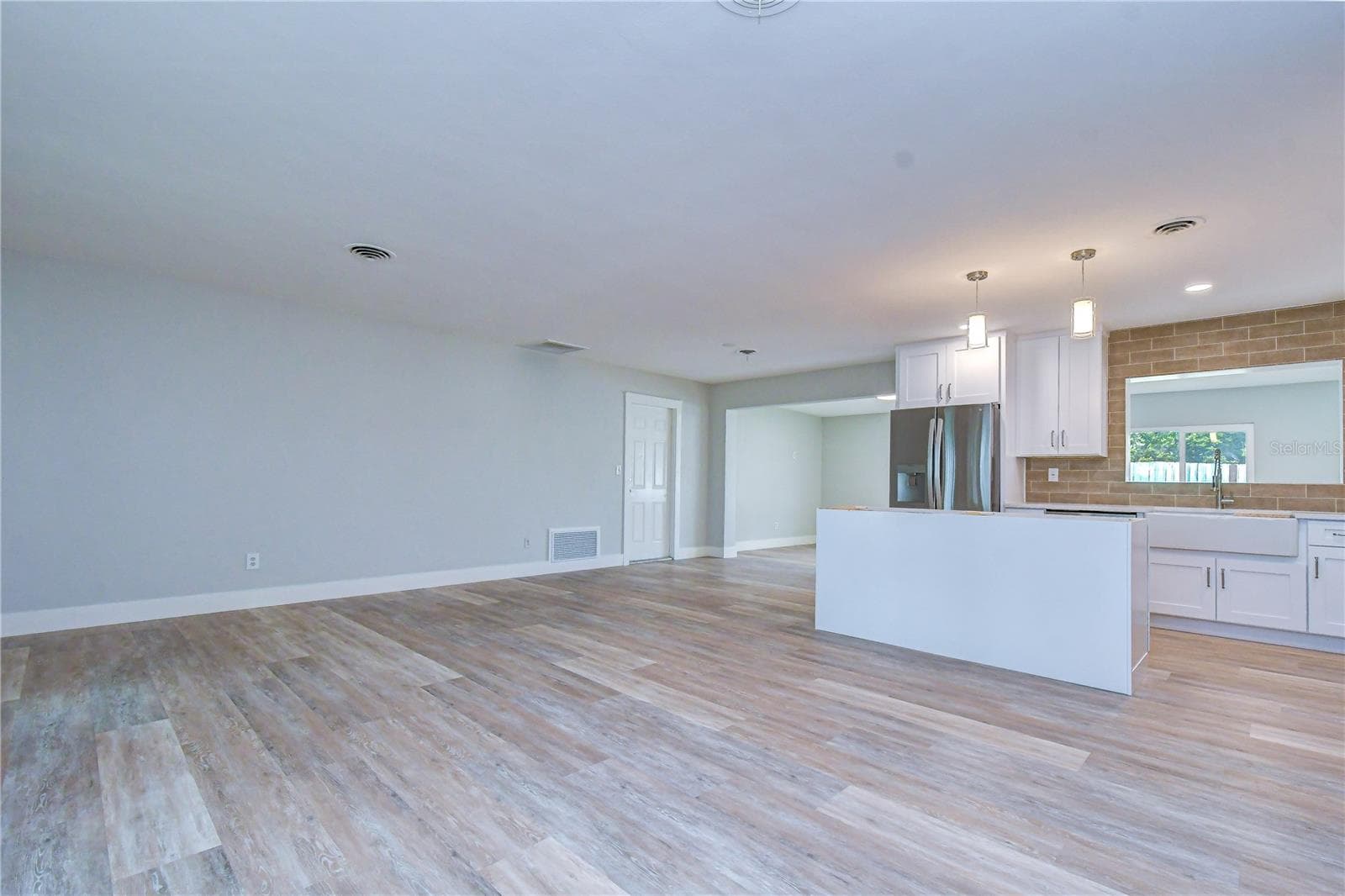 Single Family Residence at 1800 DRUID RD E, CLEARWATER, photo 11 of 35