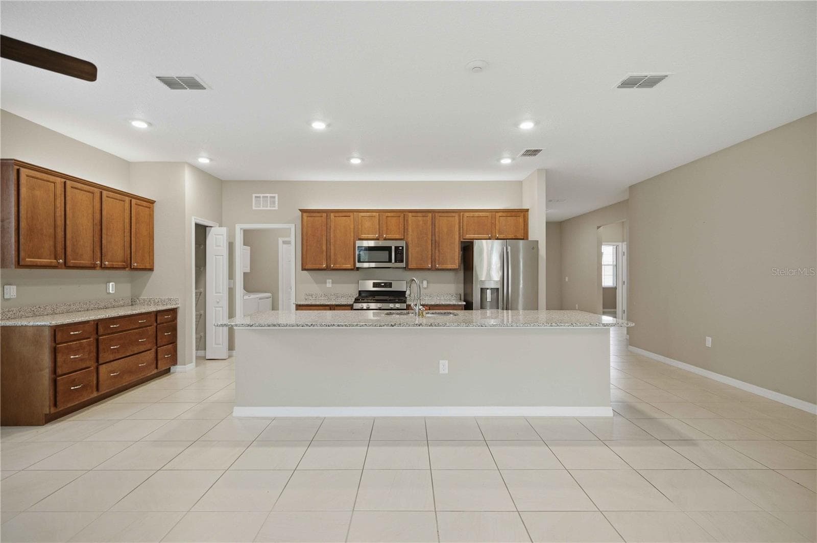 Single Family Residence at 8525 SW 79TH AVE, OCALA, photo 8 of 28