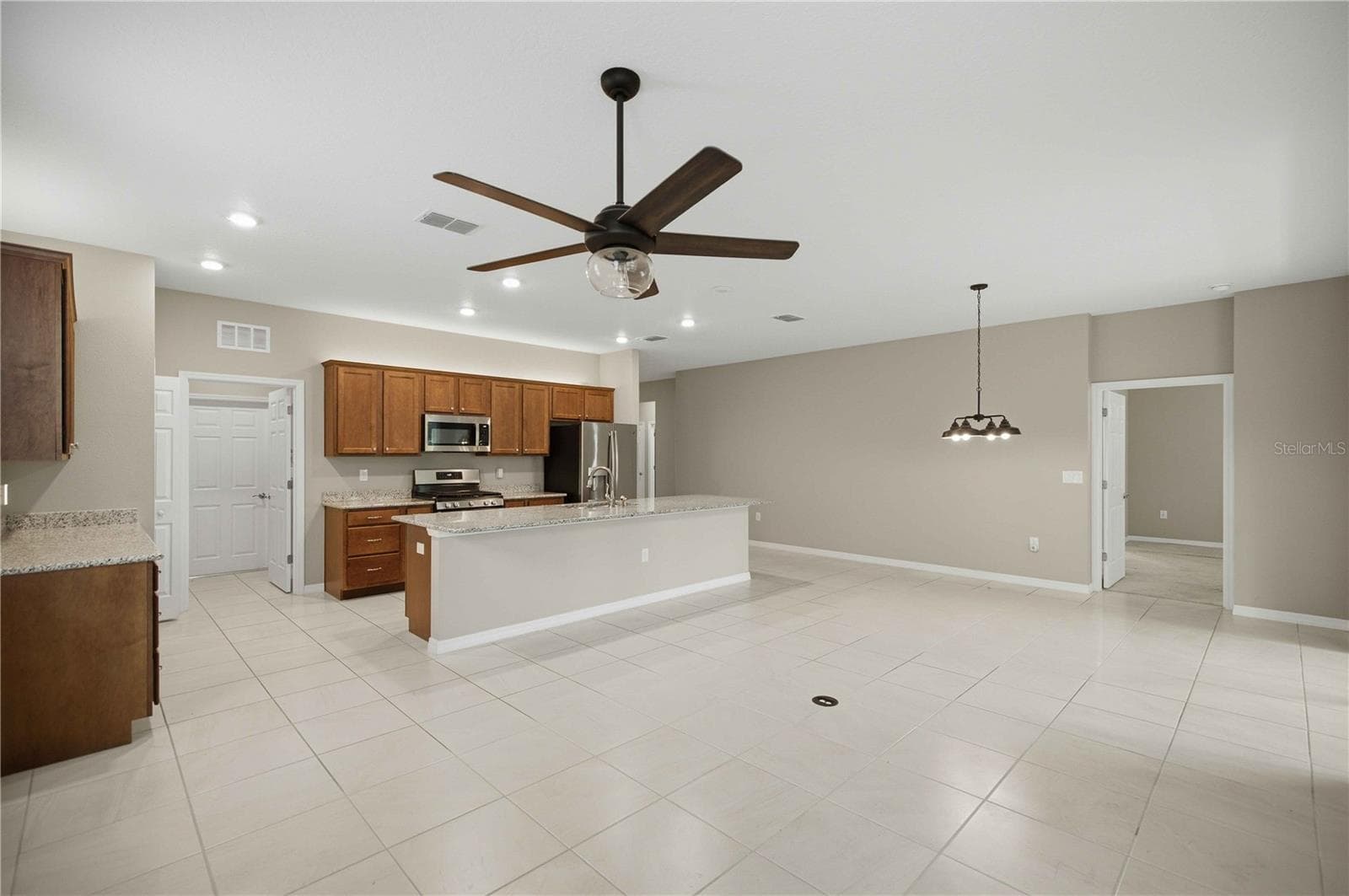 Single Family Residence at 8525 SW 79TH AVE, OCALA, photo 9 of 28