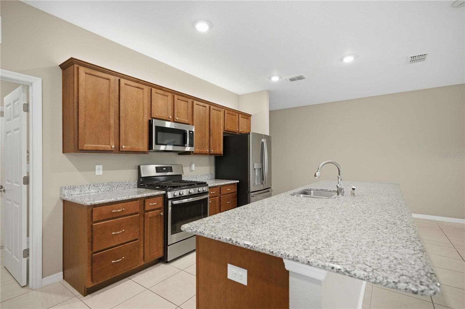 Single Family Residence at 8525 SW 79TH AVE, OCALA, photo 10 of 28