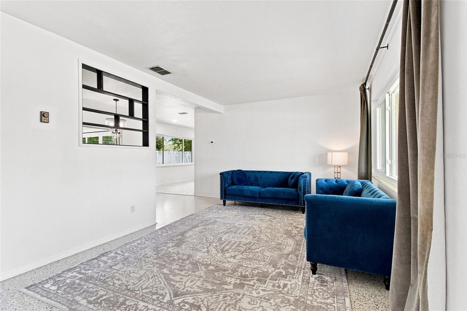 Living Room - 4100 18TH AVENUE N, ST PETERSBURG