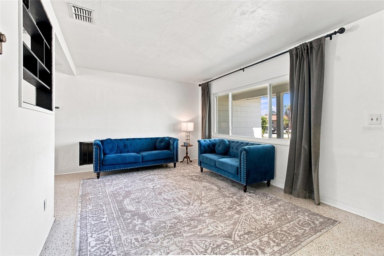 Living Room - 4100 18TH AVENUE N, ST PETERSBURG