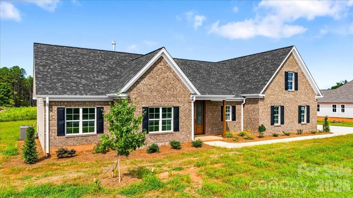 Single Family Residence at 156 Greenhill Road, Mocksville, photo 3 of 51