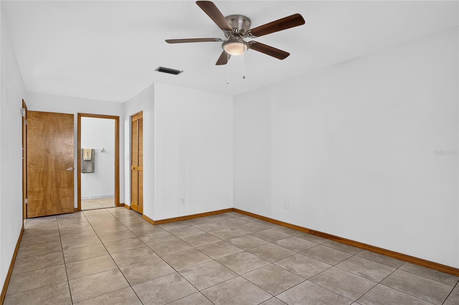 Townhouse at 367 CASTLEWOOD LN, NEW SMYRNA BEACH, photo 15 of 47