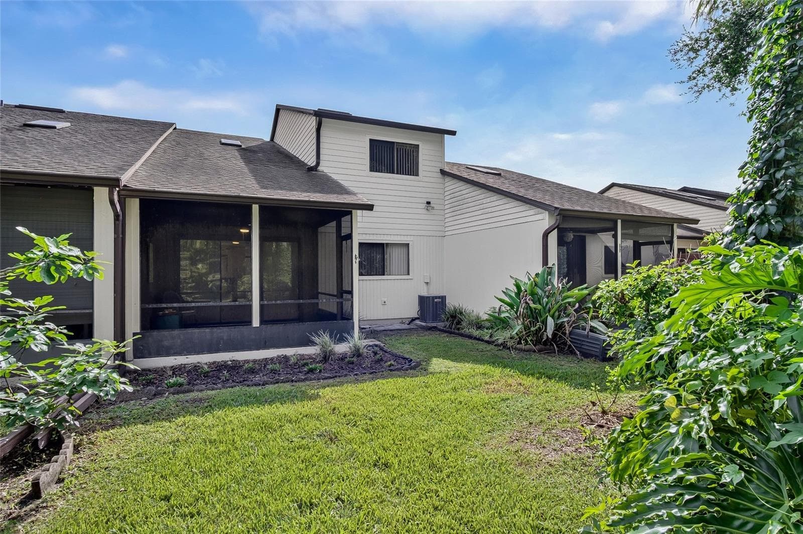 Townhouse at 367 CASTLEWOOD LN, NEW SMYRNA BEACH, photo 29 of 47