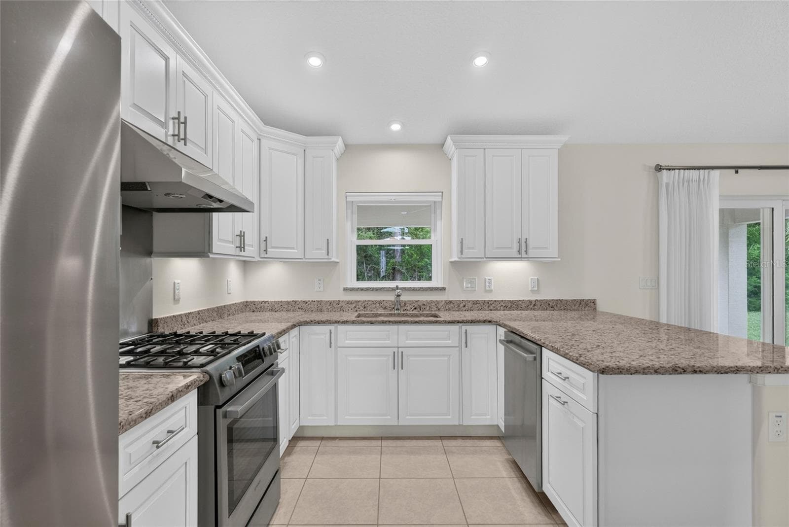 Single Family Residence at 39 WHITE HOUSE DR, PALM COAST, photo 15 of 39