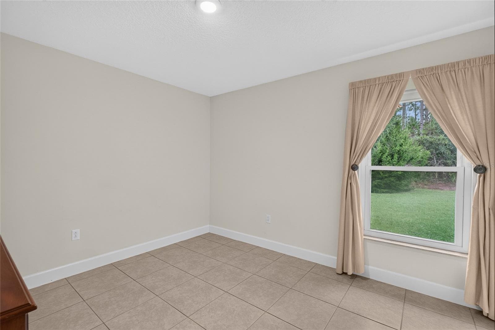 Single Family Residence at 39 WHITE HOUSE DR, PALM COAST, photo 24 of 39