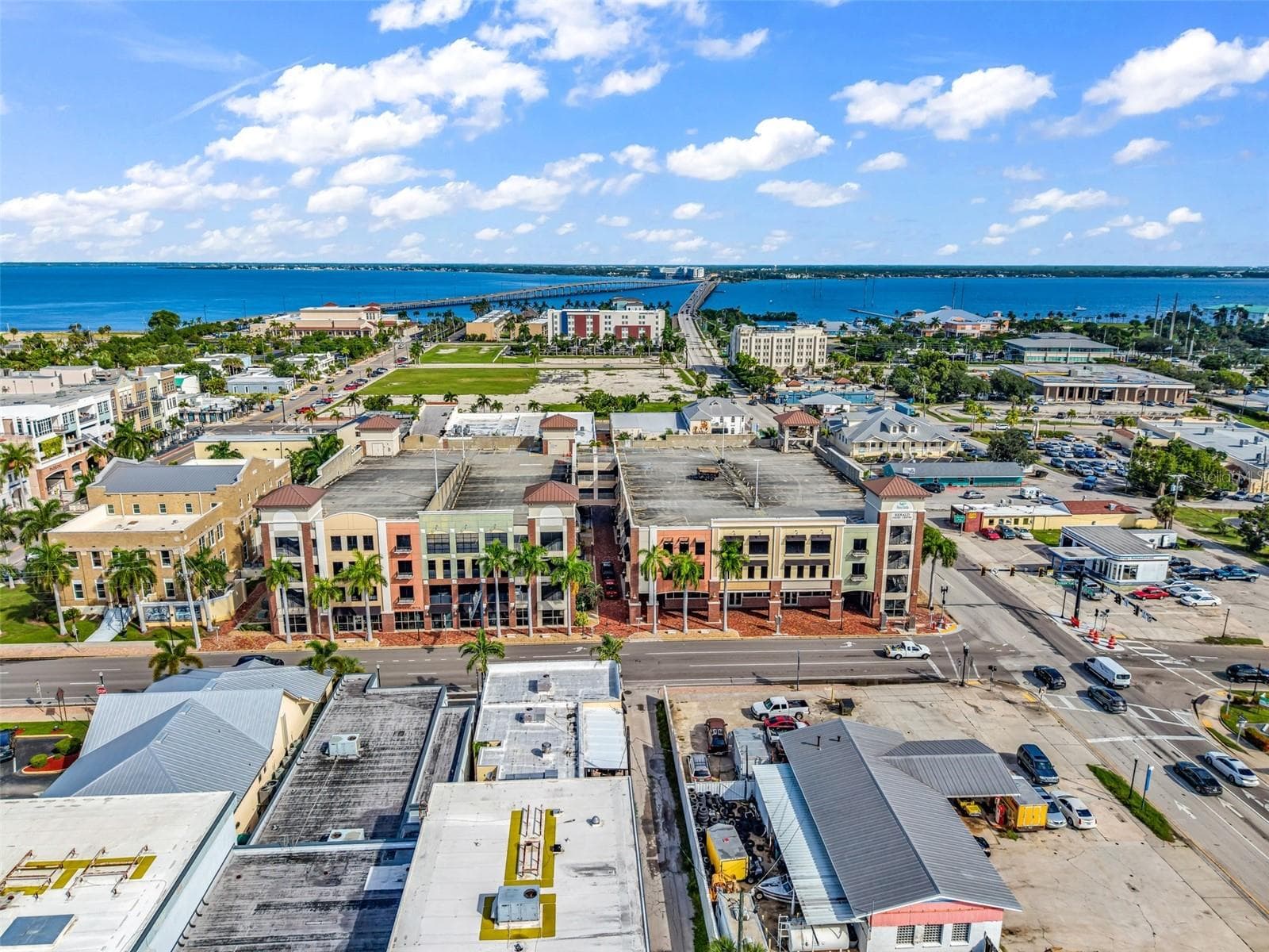 Restaurant at 111 W OLYMPIA AVE, PUNTA GORDA, photo 17 of 25