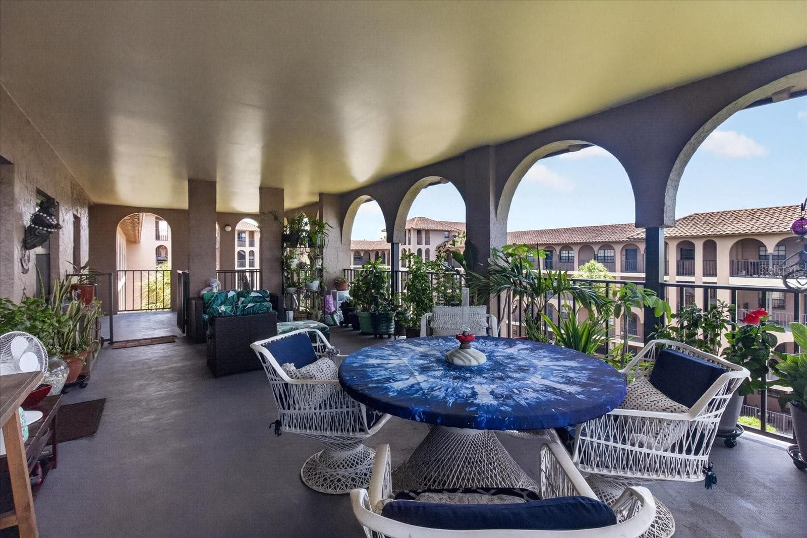 Your Private Huge Lanai Overlooking The Pasadena Yacht and Country Club - 6100 GULFPORT BLVD S #401, GULFPORT