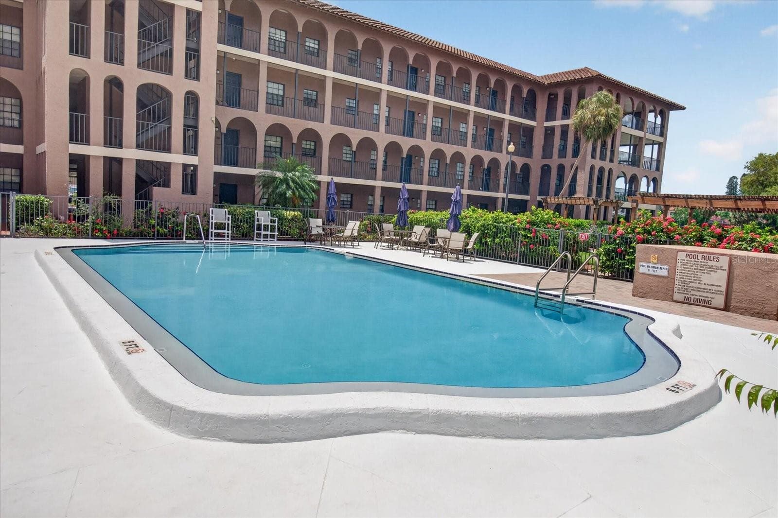 Pool View - 6100 GULFPORT BLVD S #401, GULFPORT