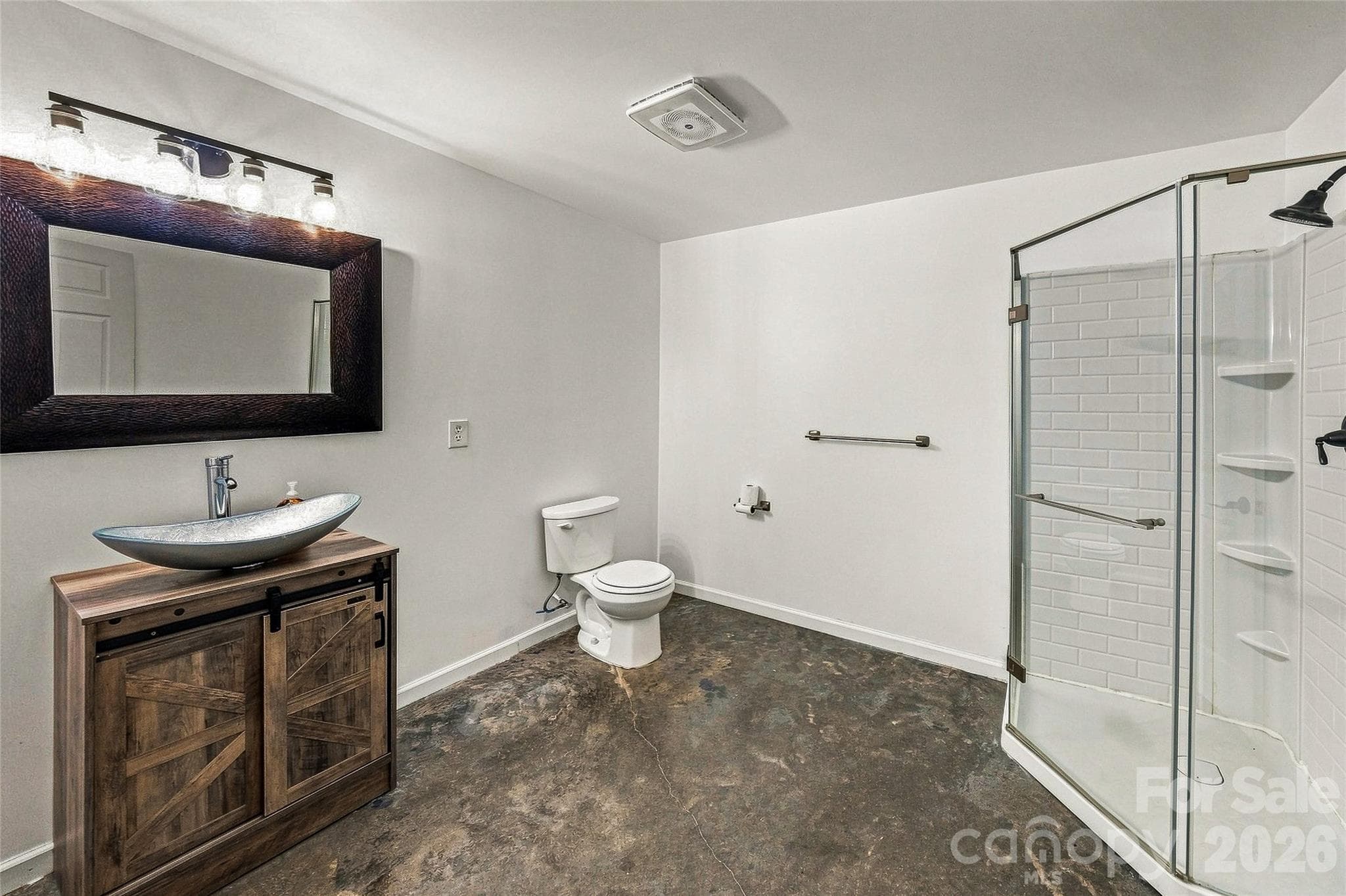 Terrace Level - lower bath - 90 Ashley Woods Drive, Arden