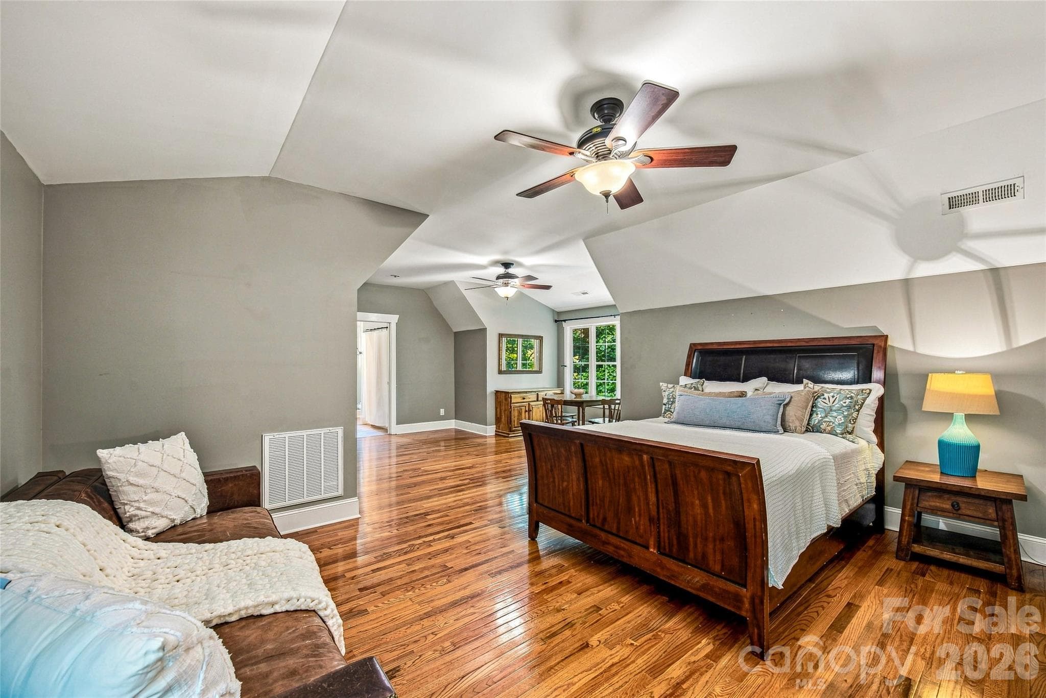 2nd Living Quarters- private entrance- Apartment - Office - 90 Ashley Woods Drive, Arden
