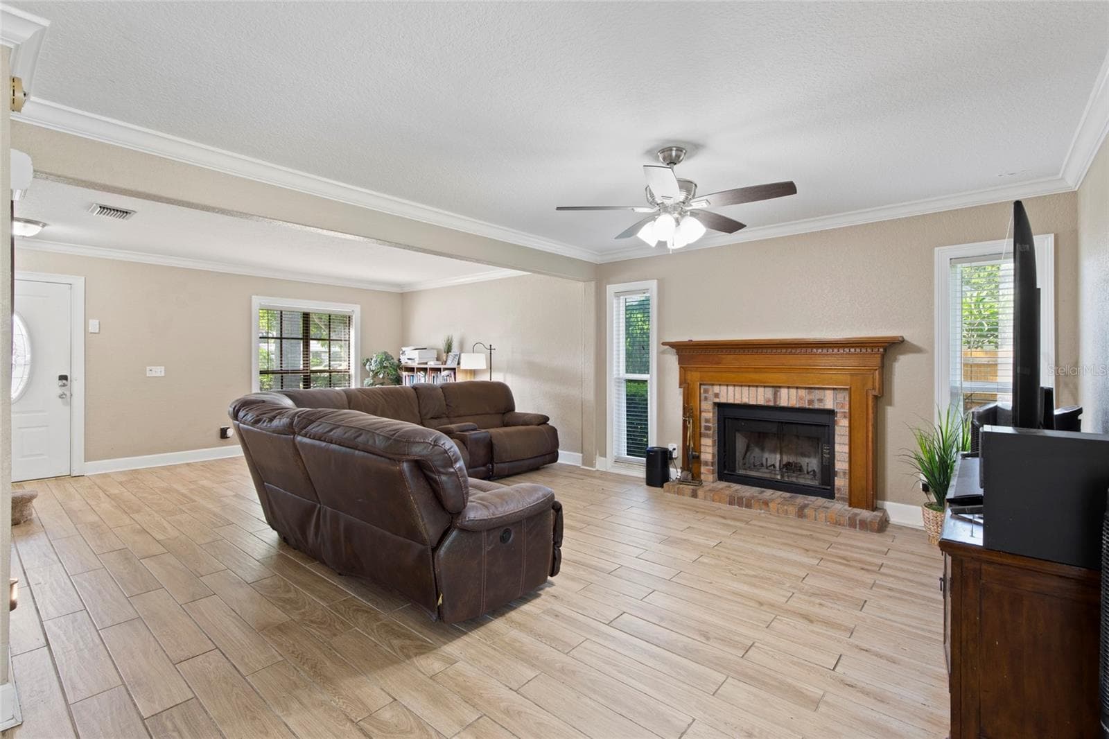 LR - 16126 COUNTRY CROSSING DR, TAMPA