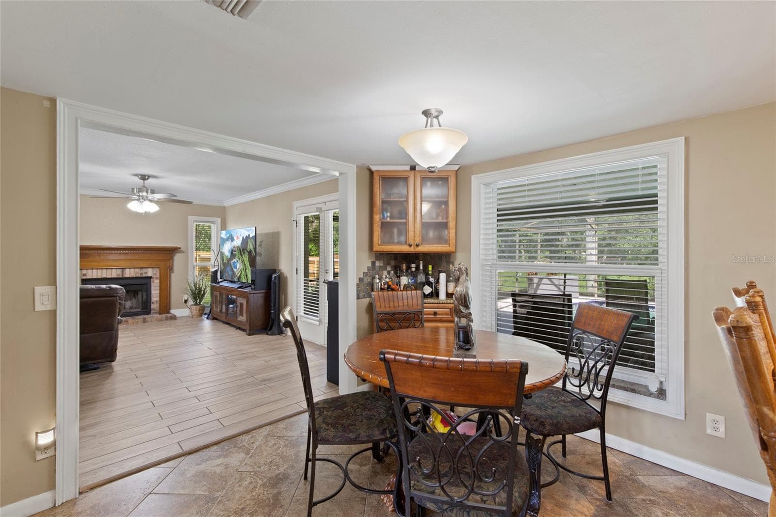 Dining area - 16126 COUNTRY CROSSING DR, TAMPA