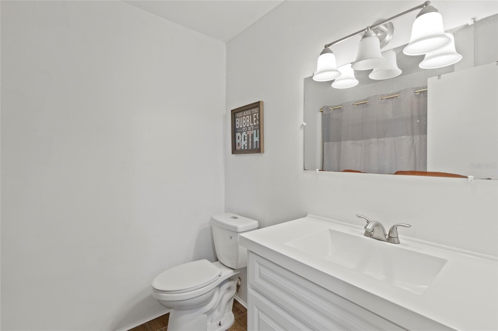 Upstairs Bath - 16126 COUNTRY CROSSING DR, TAMPA