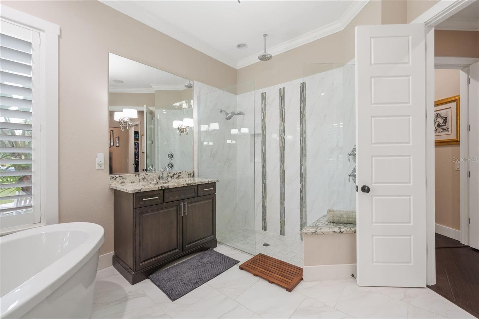 Glass Walk-In Shower - 14205 9TH TER NE, BRADENTON