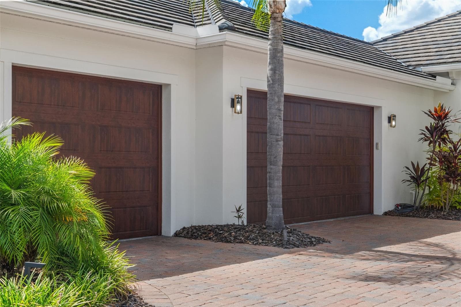 3 Car Garage - 14205 9TH TER NE, BRADENTON