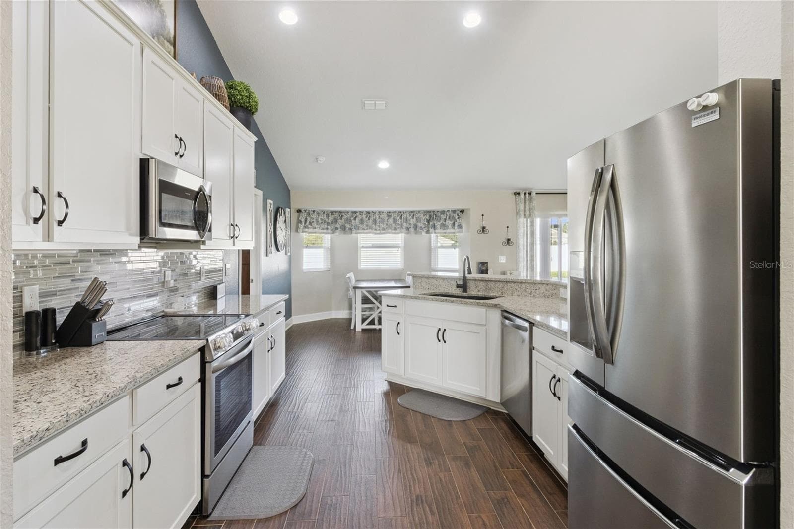 Single Family Residence at 925 LOCHLAND LOOP, BARTOW, photo 14 of 46
