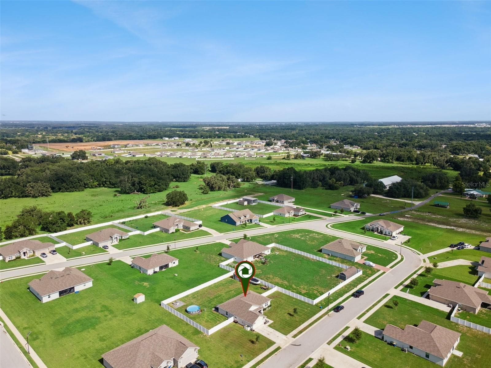 Single Family Residence at 925 LOCHLAND LOOP, BARTOW, photo 43 of 46