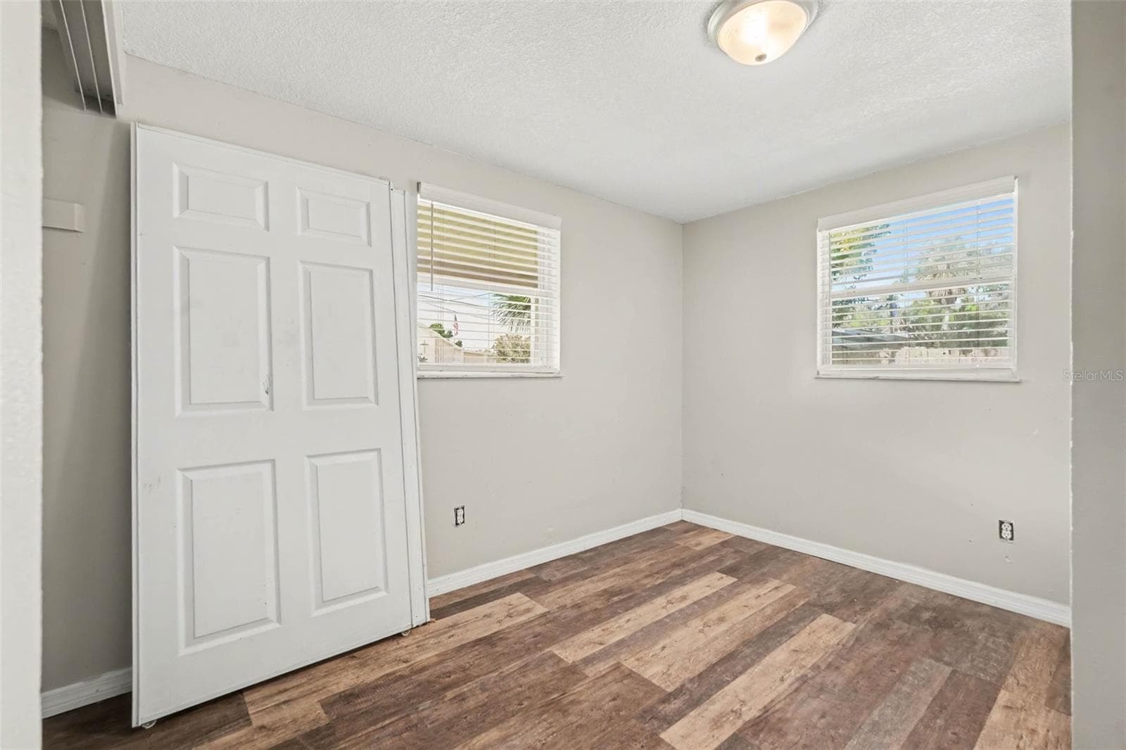 Single Family Residence at 805 W COLLEGE AVE, RUSKIN, photo 25 of 36