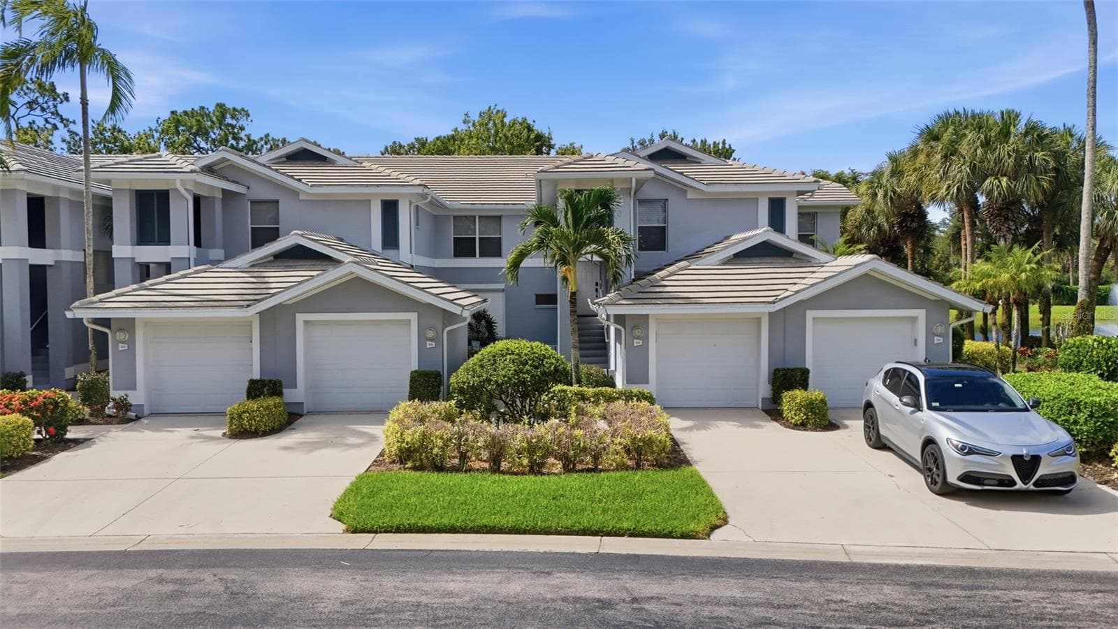 Condominium at 710 TARPON COVE DR #203, NAPLES, photo 4 of 41