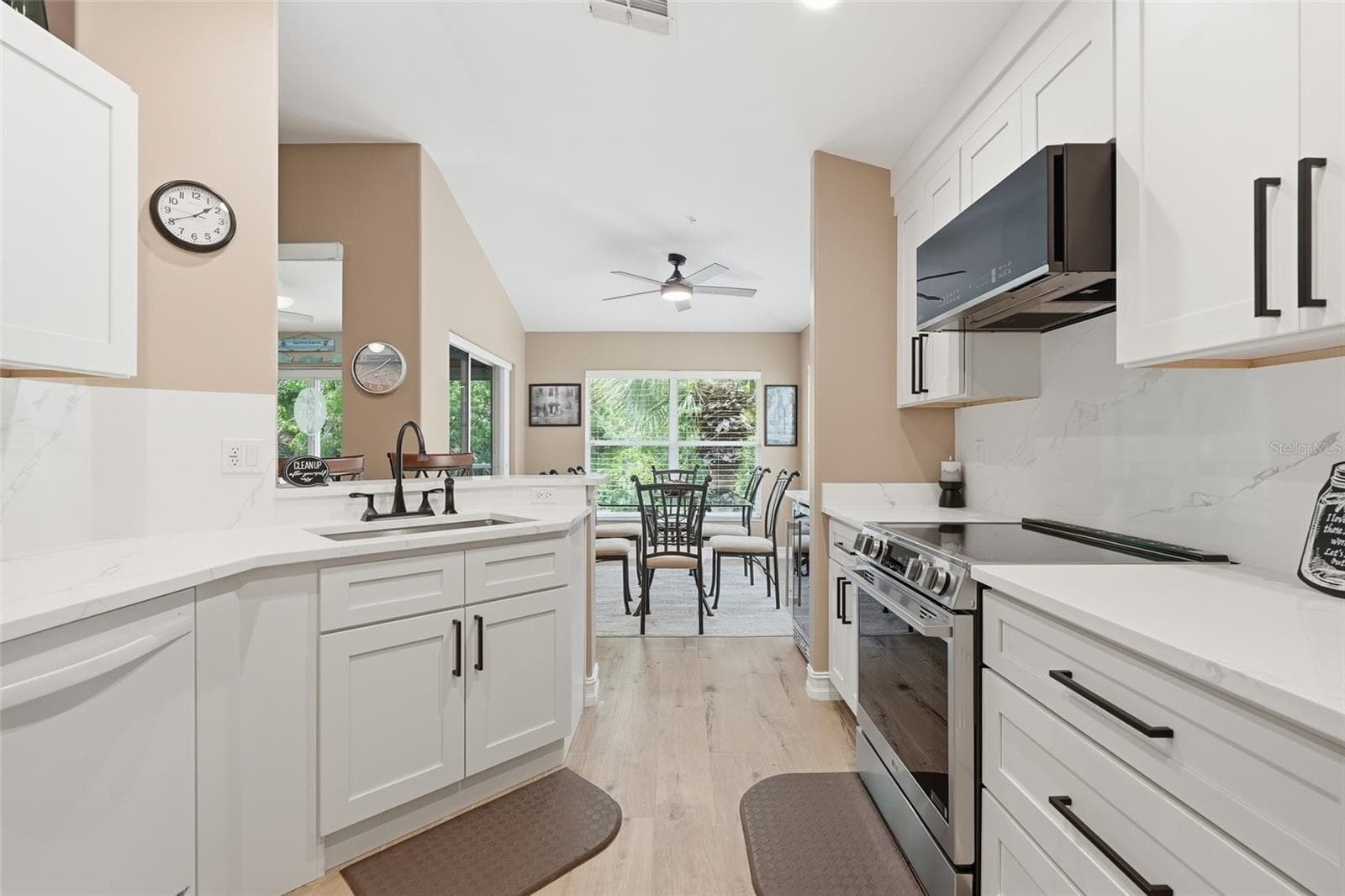 Condominium at 710 TARPON COVE DR #203, NAPLES, photo 15 of 41