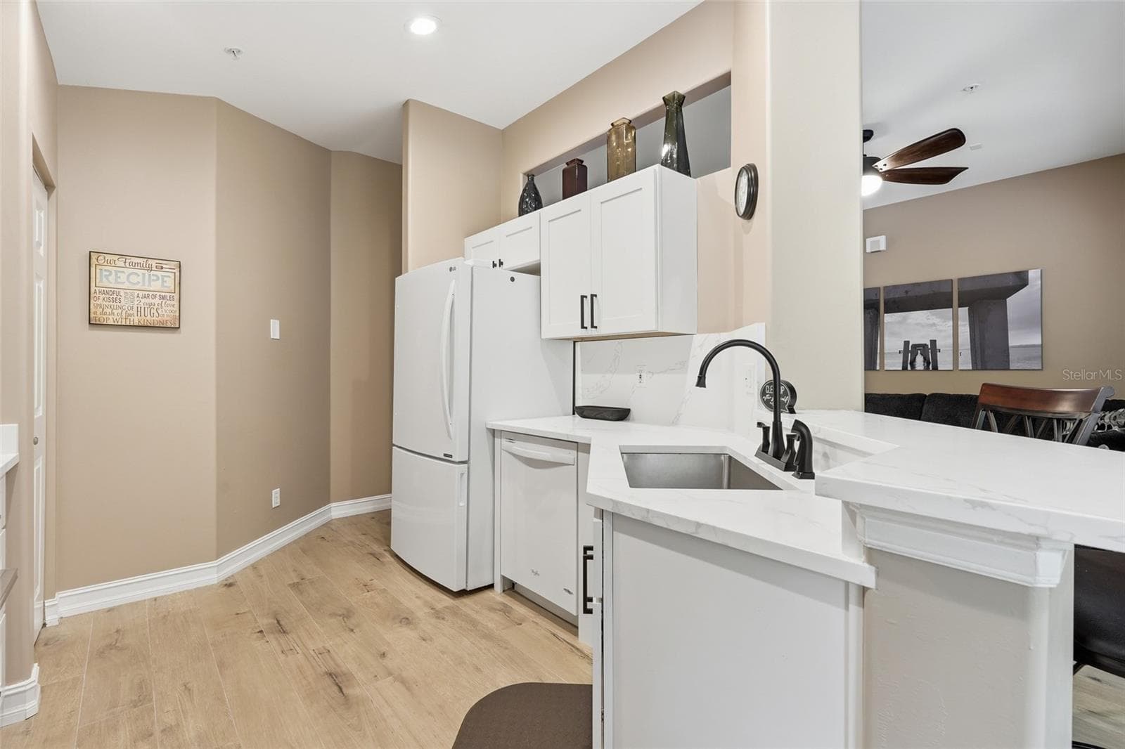 Condominium at 710 TARPON COVE DR #203, NAPLES, photo 17 of 41