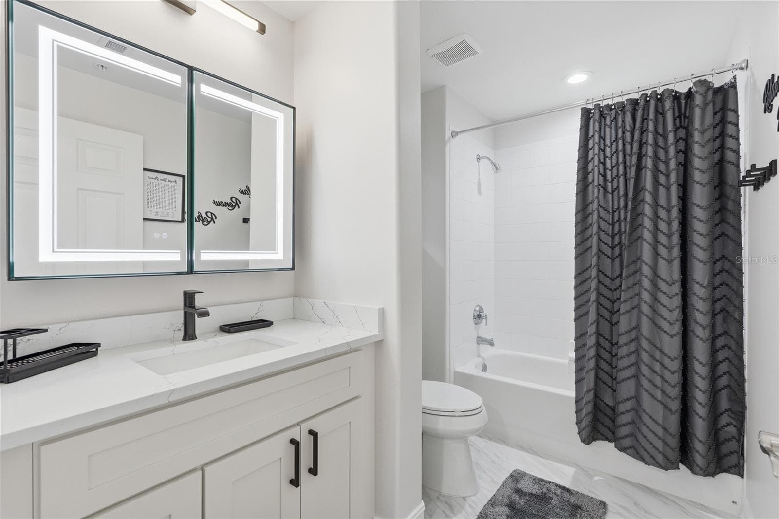 Condominium at 710 TARPON COVE DR #203, NAPLES, photo 31 of 41