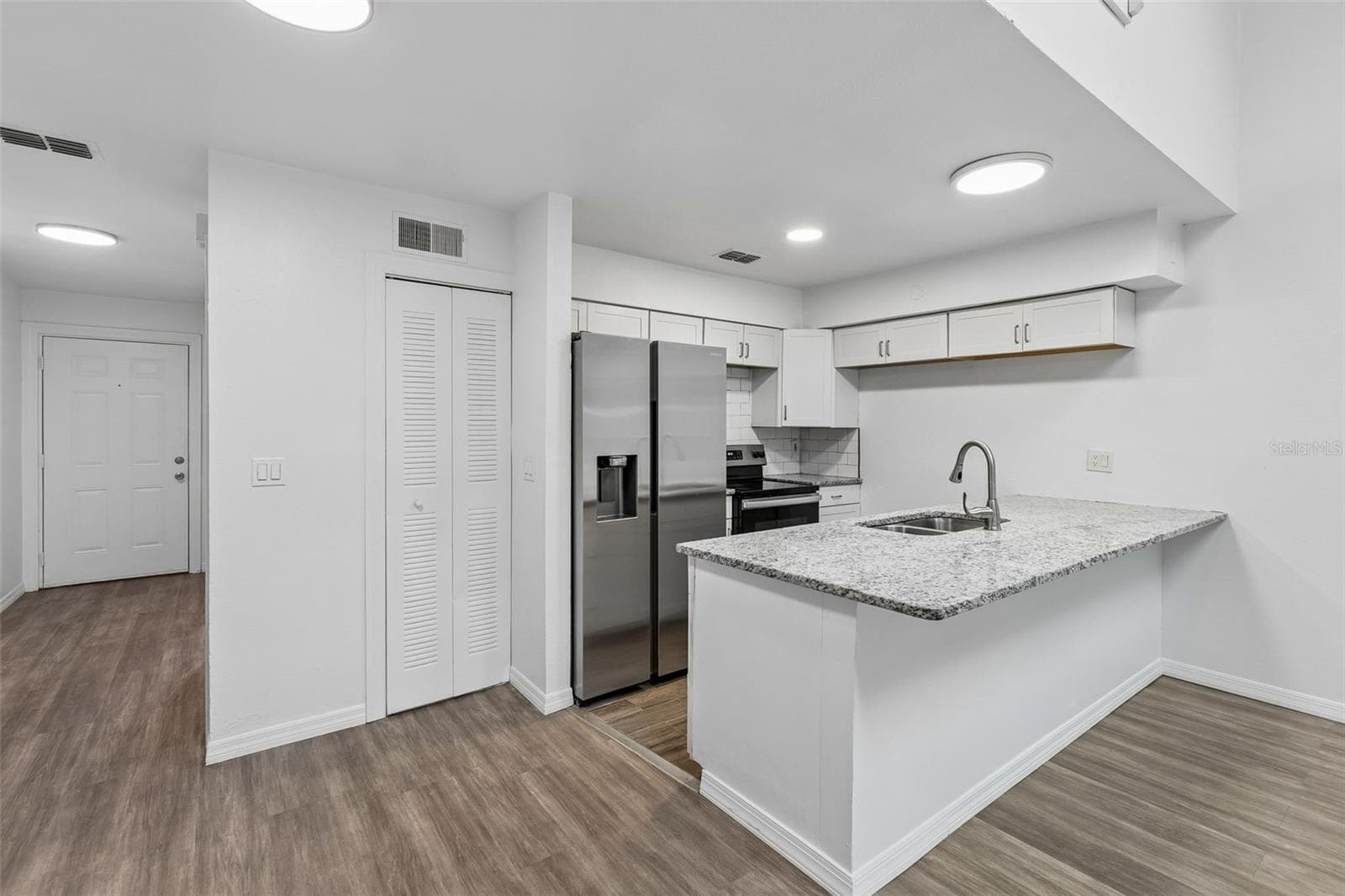 Townhouse at 2835 HUNT CLUB LN, ORLANDO, photo 7 of 20