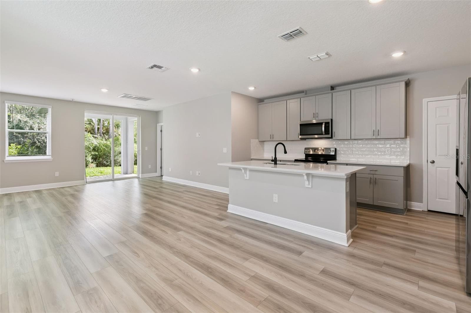 Single Family Residence at 128 LOST BALL DR, DAYTONA BEACH, photo 14 of 73