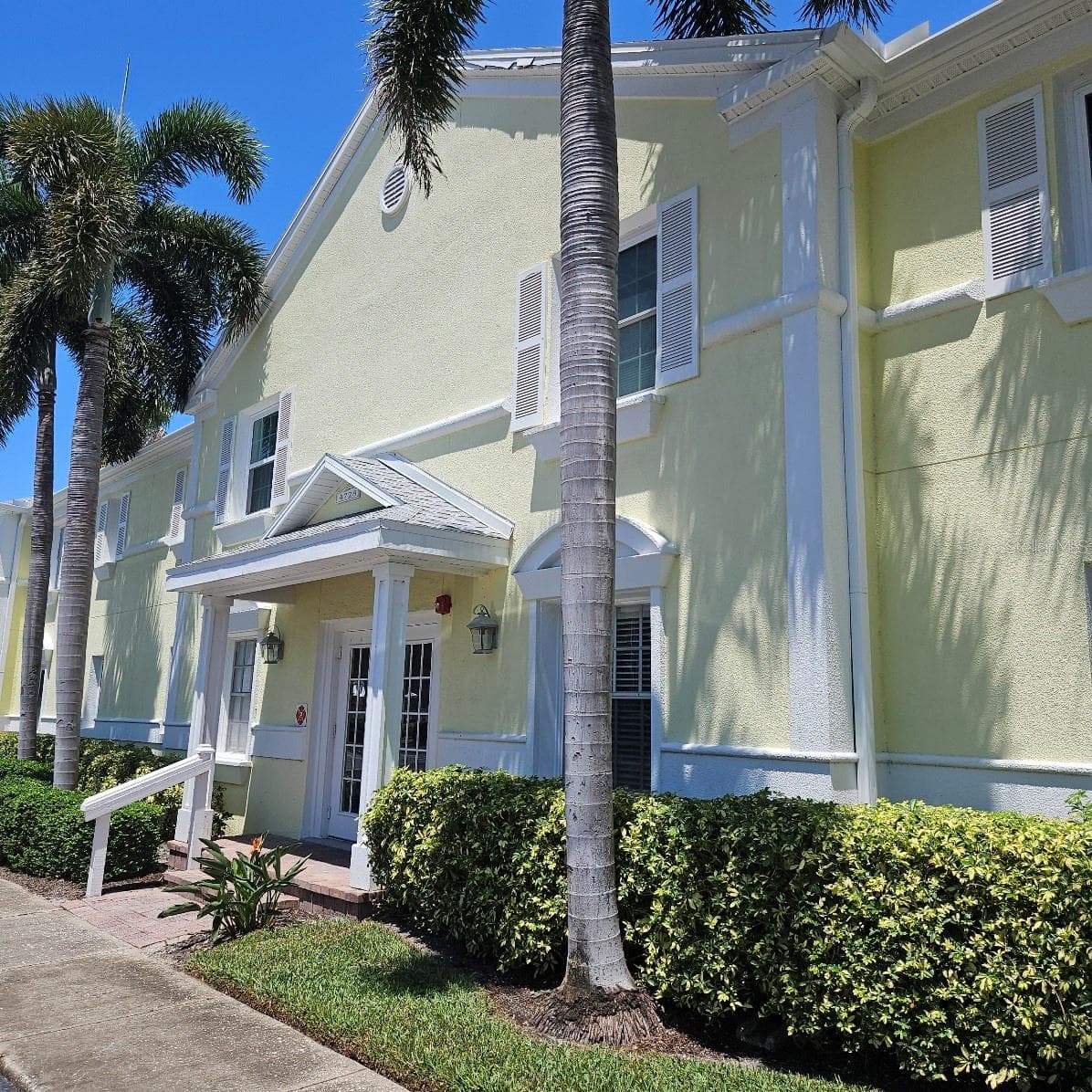 Condominium at 4728 BEACH DR SE #B, ST PETERSBURG, photo 24 of 41