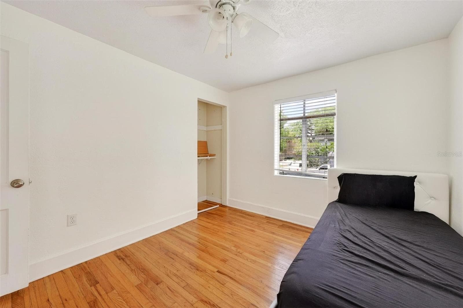 2nd floor-bedroom & closet (2) - 1016 ATKINS PL, ORLANDO