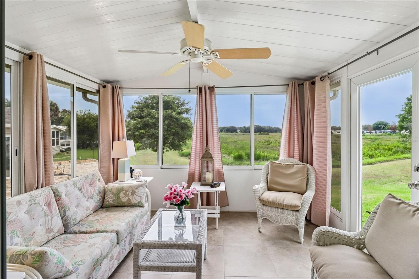 Enclosed Lanai - Bird House View - 25120 CLIFFORD HL, LEESBURG