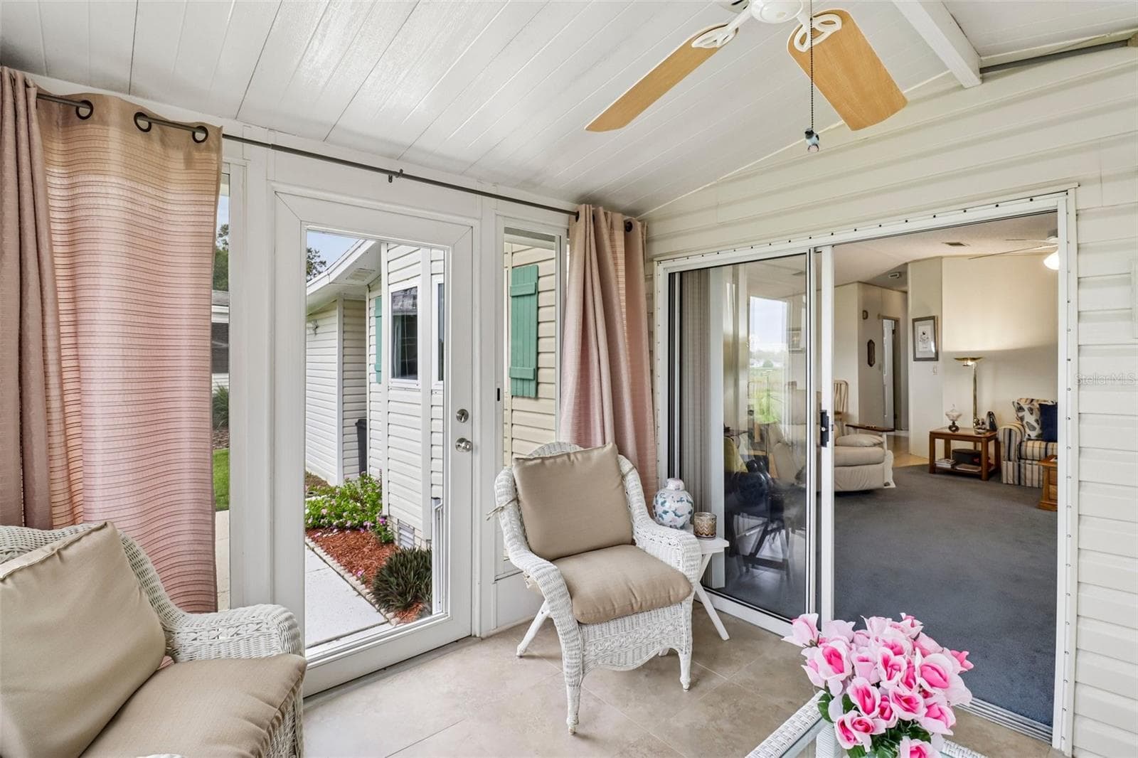 Enclosed Lanai - 25120 CLIFFORD HL, LEESBURG