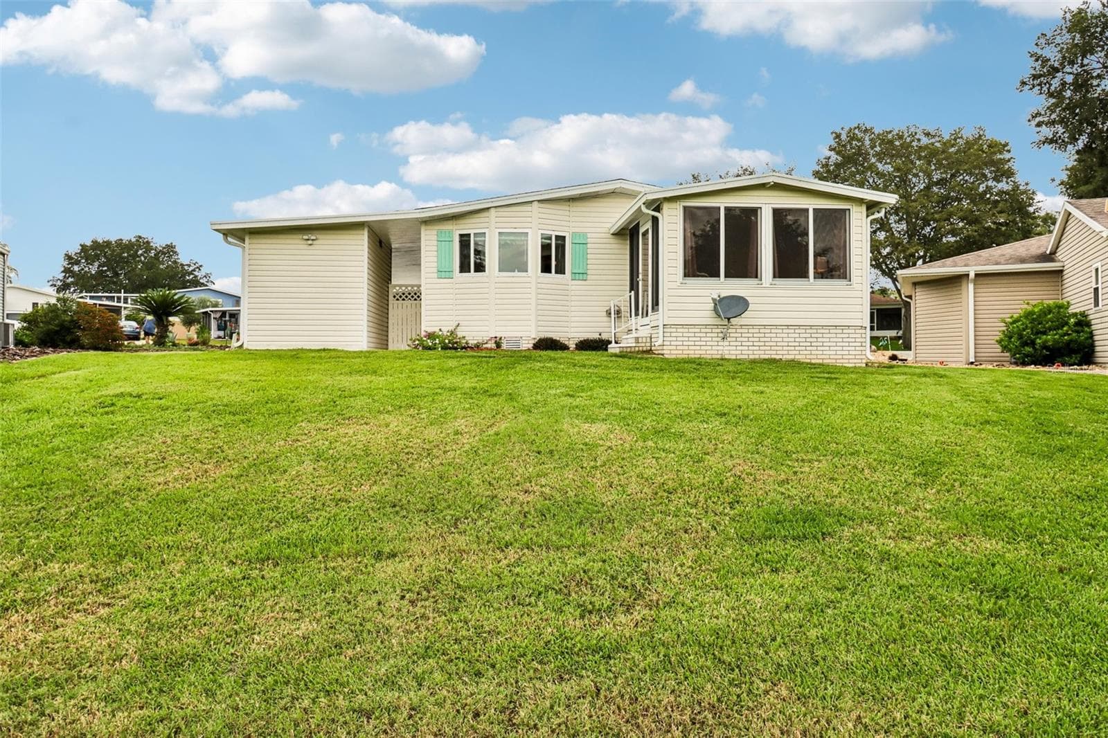 Manufactured Home at 25120 CLIFFORD HL, LEESBURG, photo 32 of 66