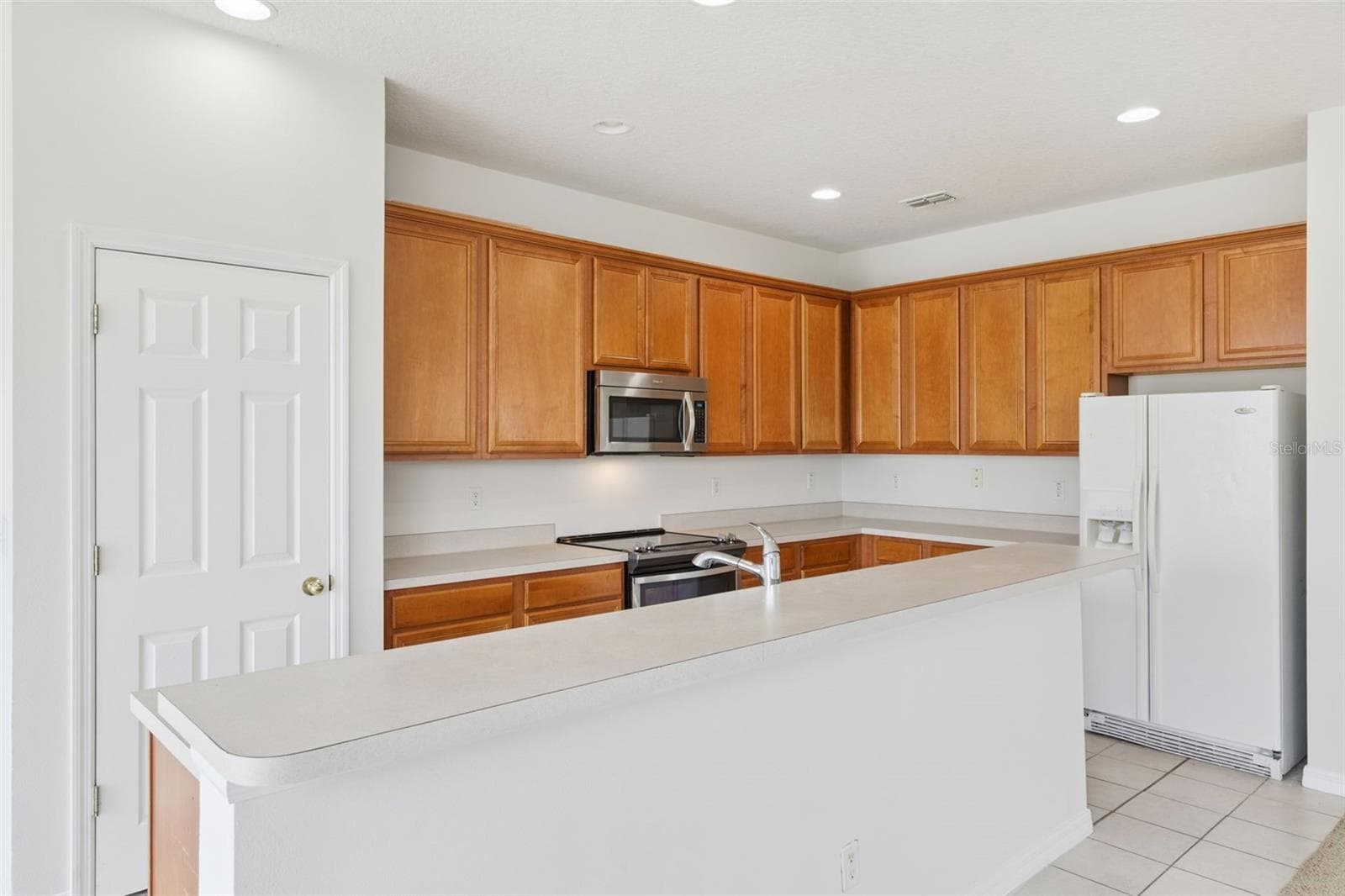 Single Family Residence at 780 LAKEVIEW POINTE DR, CLERMONT, photo 12 of 23