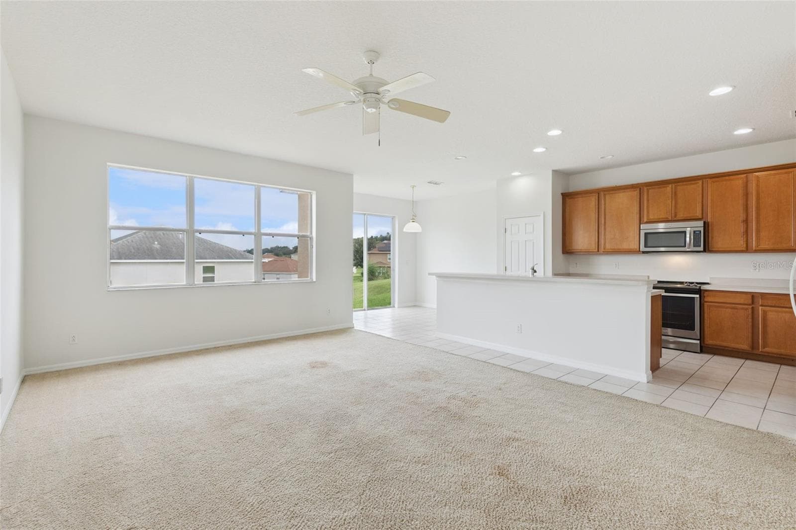 Single Family Residence at 780 LAKEVIEW POINTE DR, CLERMONT, photo 17 of 23