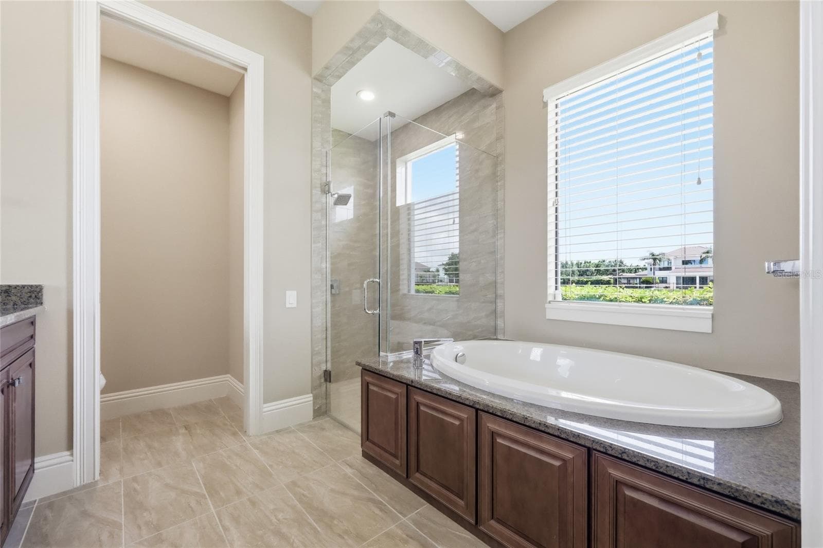 Single Family Residence at 12102 MONTALCINO CIR, WINDERMERE, photo 42 of 74