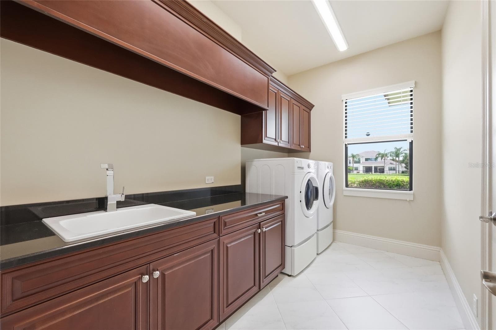 Single Family Residence at 12102 MONTALCINO CIR, WINDERMERE, photo 44 of 74