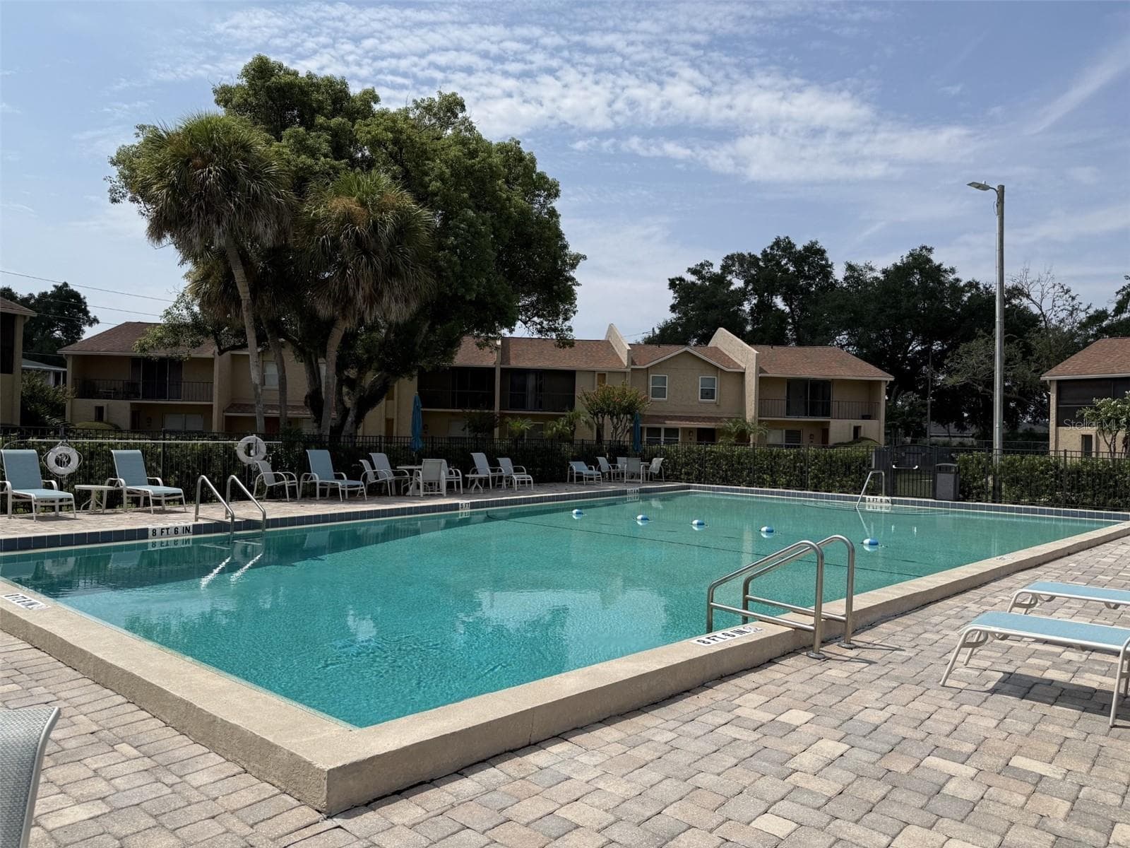 Community pool - 895 PARK LAKE CIR #75, MAITLAND