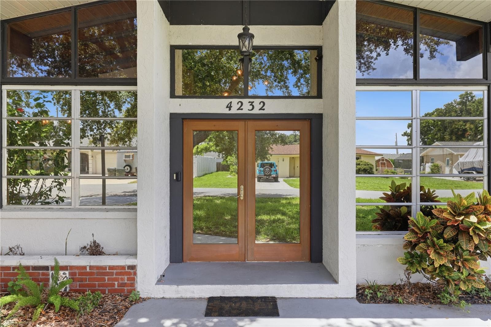 Front Entry - 4232 PANDORA RD, VENICE