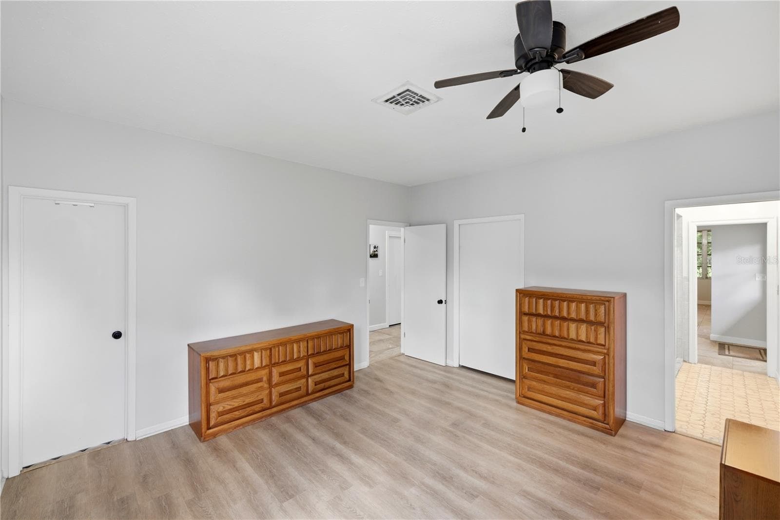 Single Family Residence at 4232 PANDORA RD, VENICE, photo 21 of 36