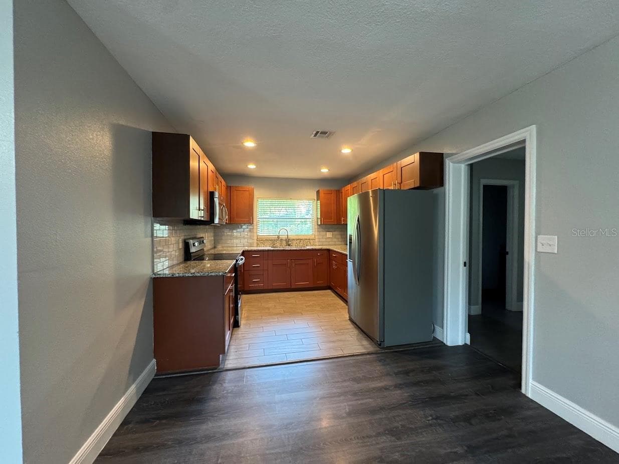 Single Family Residence at 2125 CARLTON DR, ORLANDO, photo 3 of 20