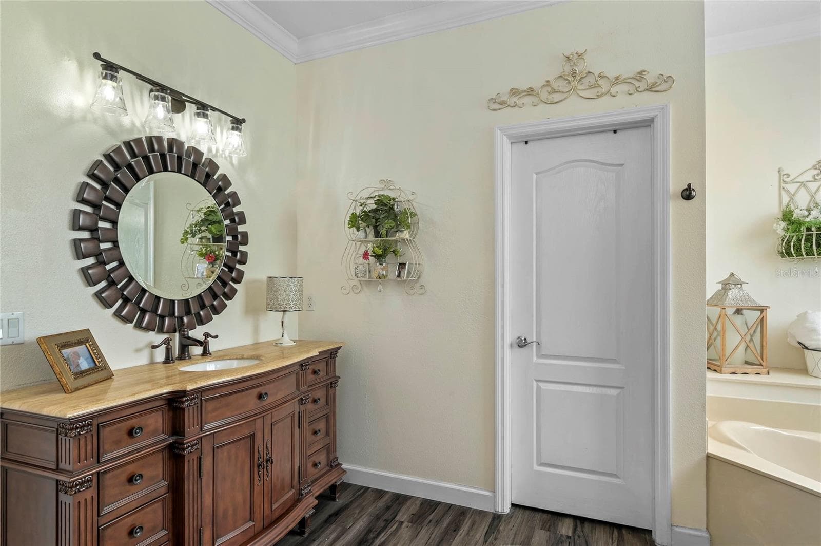 primary bath with separate wc - 2848 ALOMA LAKE RUN, OVIEDO